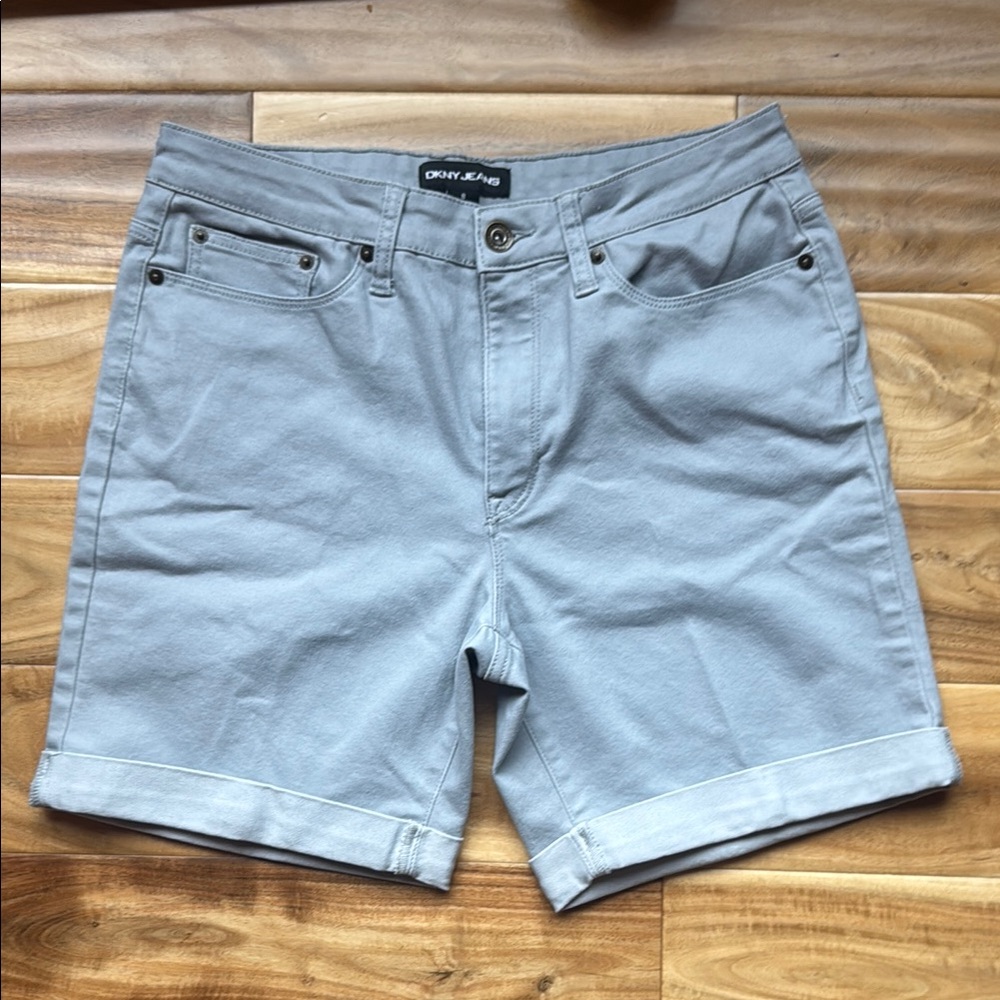 DKNY Gray Rolled Cuff Shorts Casual Style